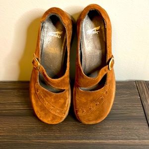 Dansko Fran suede May Jane’s 6.5/37